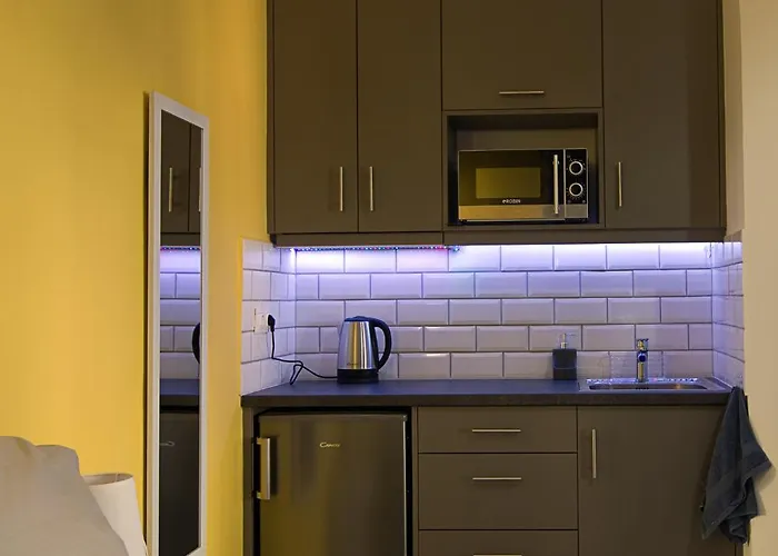 Nicola's